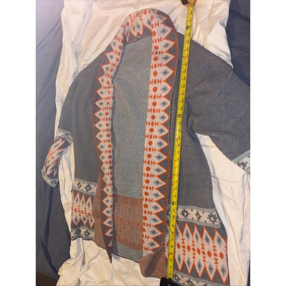 Women’s Mid Length Wrap Sweater With Beautiful Geometric Details. - Picture 2 of 7